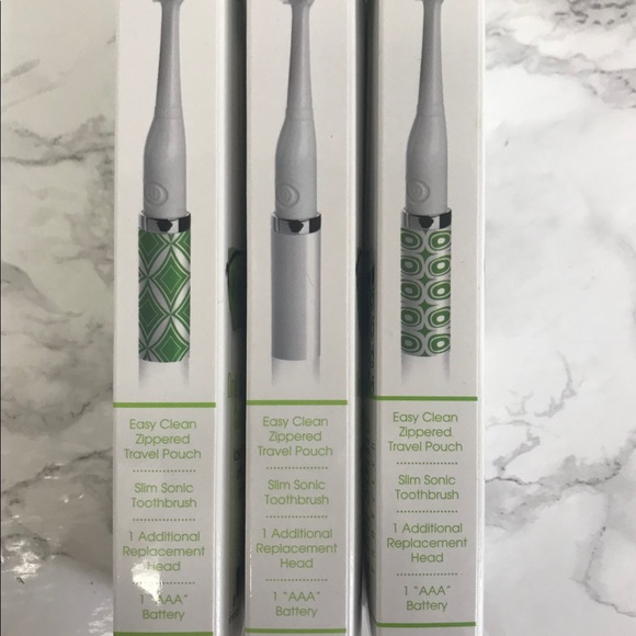 Lot of 3 NIB Slim Sonic Traveler Sets - Picture 3 of 4